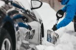 Лопата для уборки снега автомобильная Fiskars 1000740 105х255 мм. Польша.