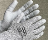 Перчатки трикотажные против порезов с латексным покрытием. Китай.